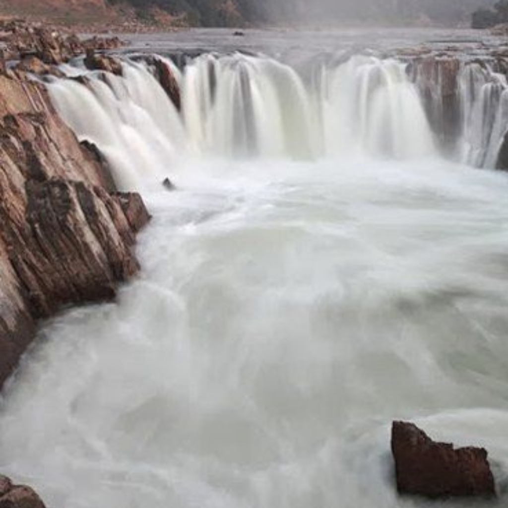 Dhuadhar Waterfall